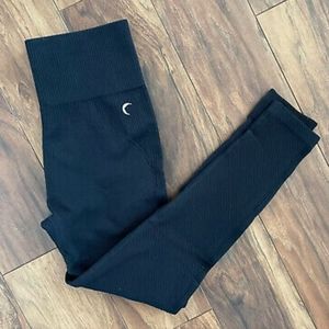 Zyia Black Ribbed Leggings